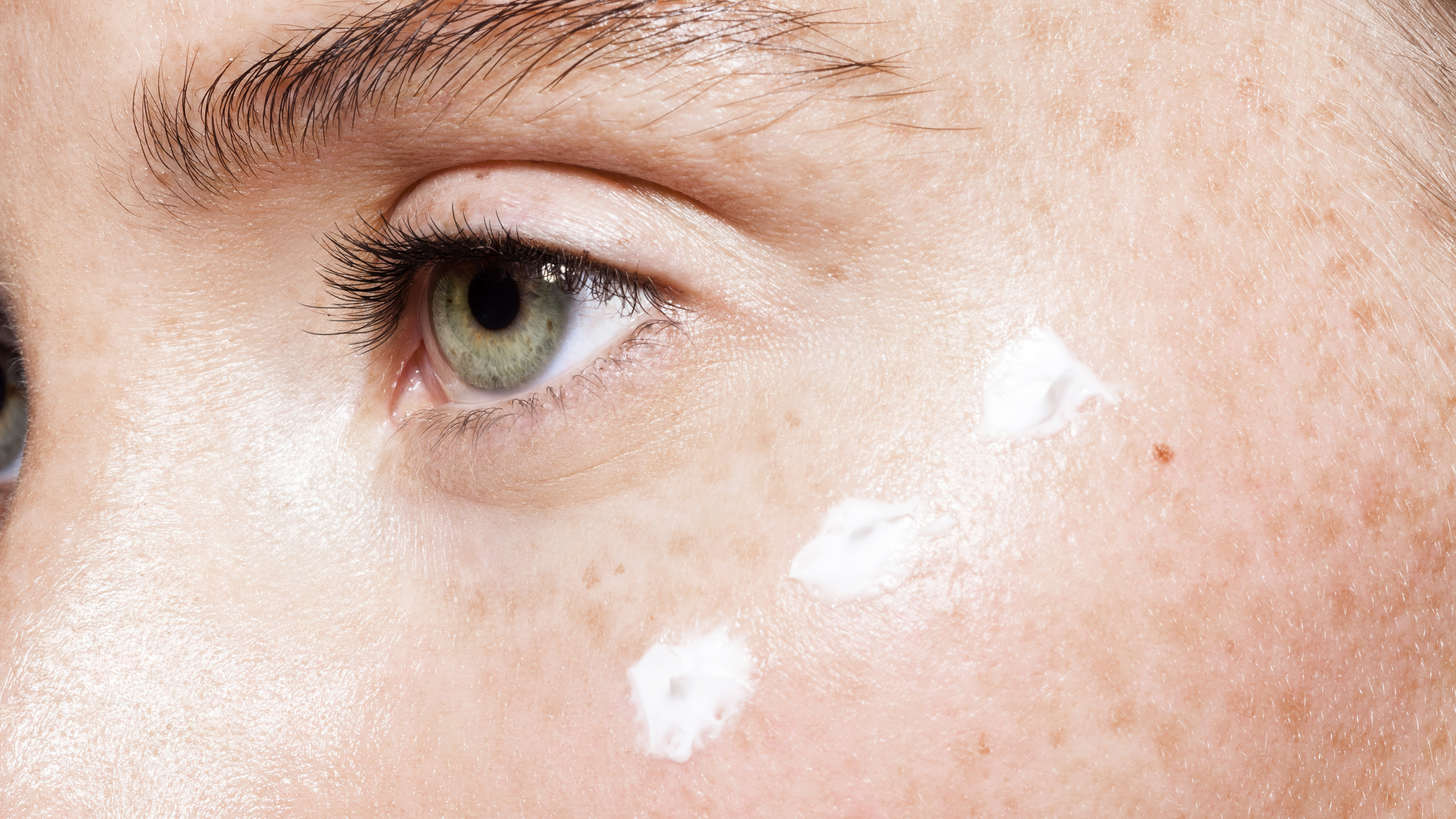 Exfoliace či peeling