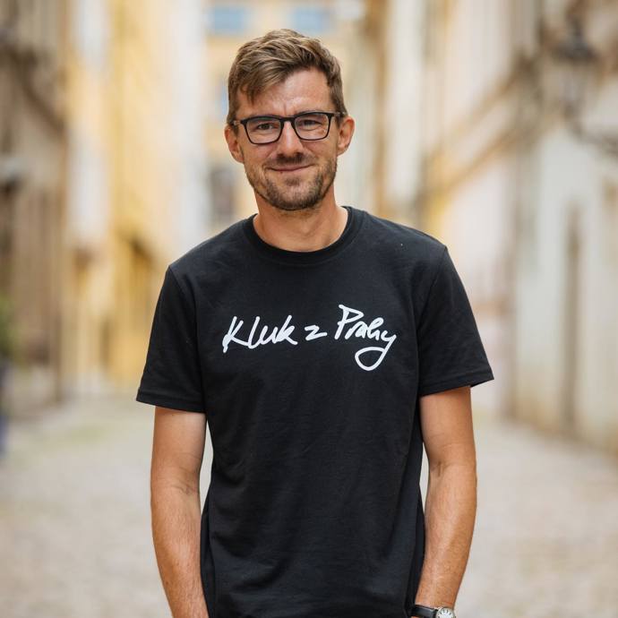 Tvůrce pořadu Kluci z Prahy celou historku podal s nadsázkou.