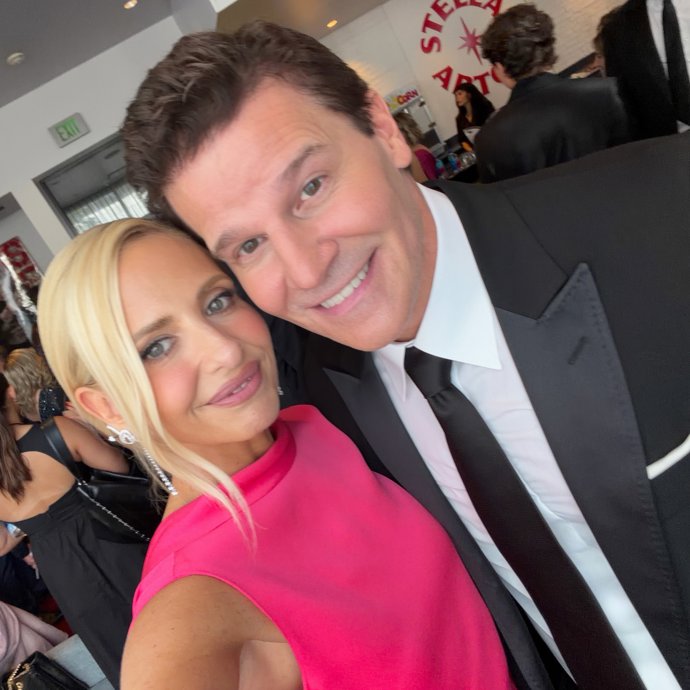 Sarah Michelle Geller a David Boreanaz zavzpomínali na svůj seriálový milostný příběh. 