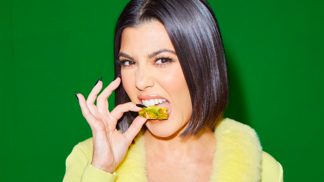 Kourtney Kardashian s Lemme Purr
