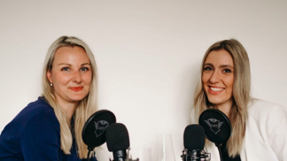  Autorky podcastu Pindy z gyndy Klára Sedmerová a Kamila Žižková