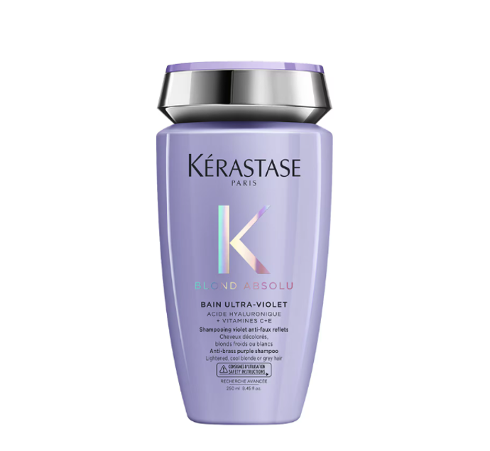 Fialový šampon Kérastase, 850 Kč (250 ml), prodává Sephora Fialový šampon Kérastase, 850 Kč (250 ml), prodává Sephora