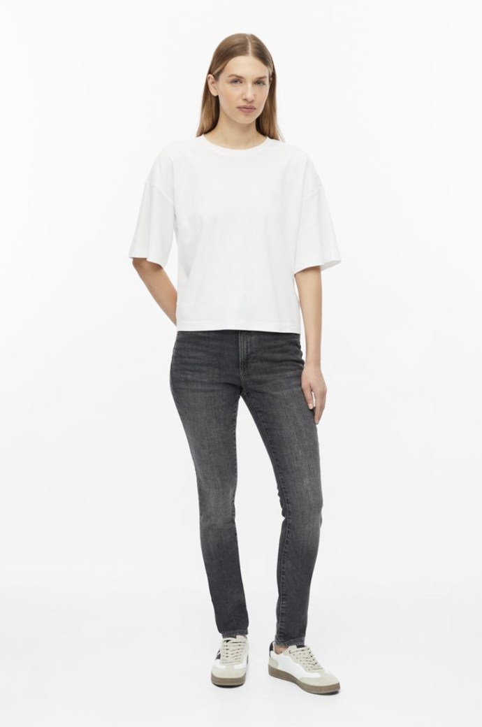 Džíny Izabell / Skinny Fit, 1699 Kč Džíny Izabell / Skinny Fit, 1699 Kč
