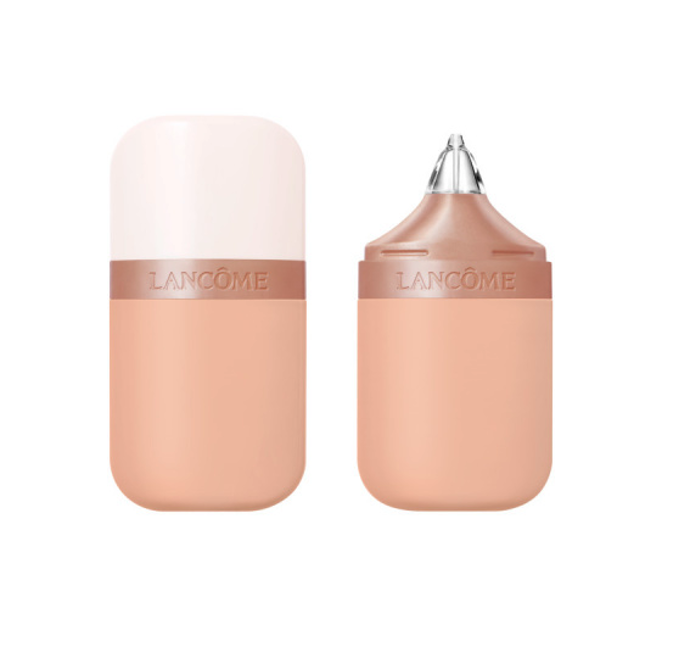 Ultralehké tónované sérum se zářivým efektem Idôle Serum Supertint, Lancôme, 1 500 Kč, prodává Fann parfumerie