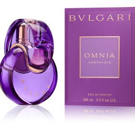 Parfemovaná voda Bulgari Omnia Amethyste, 4 690 Kč (100 ml), prodává Notino
Kosatec, damašská růže a bourbon vanilka