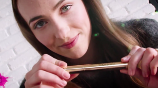 VIDEO: “co mám v kabelce” podle Elizavety Maximové