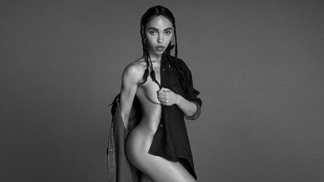  

Zpěvačka FKA Twigs v zakázané reklamní kampani Calvin Klein
