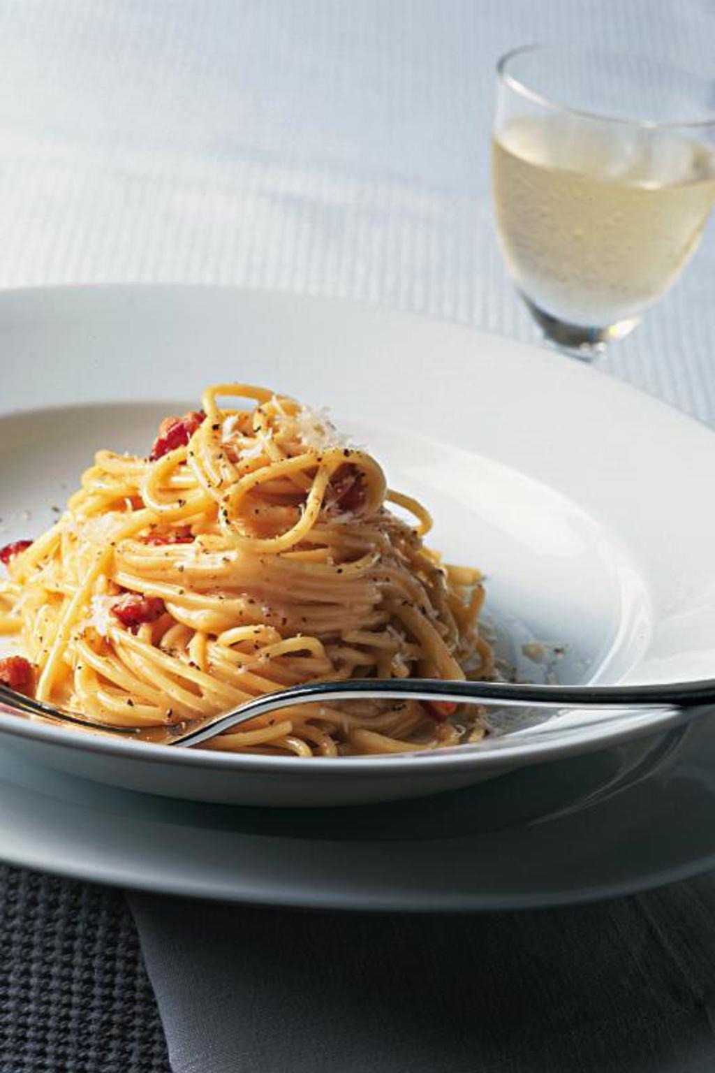 Špagety carbonara Špagety carbonara