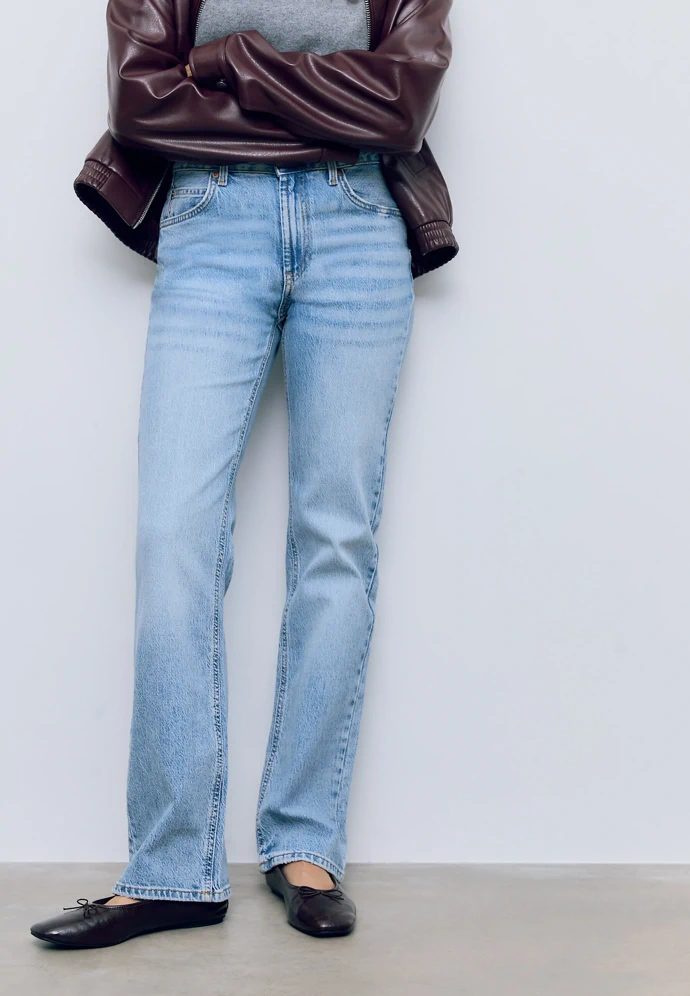 Džíny straight vintage Stradivarius, 699 Kč, prodává Zalando