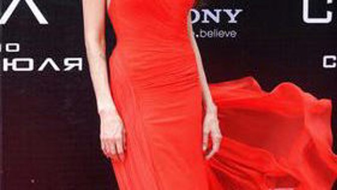 Styling dne: Angelina Jolie