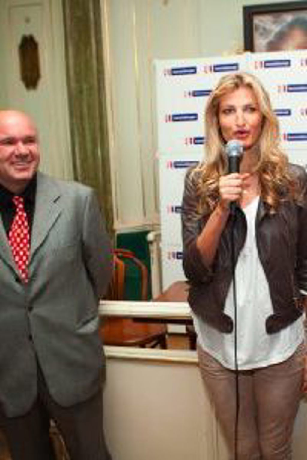 Tereza Maxová pokřtila knížku Tereza Maxová pokřtila knížku