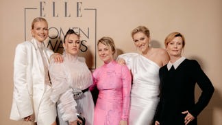  

Zuzana Nováková Stráská, Ewa Farna, Thea Prokop, Zorka Hejdová a Jitka Schneiderová
