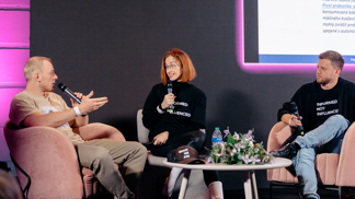  

Vědkyně Barbara Paldus a zakladatelé projektu Brain We Are na pódiu beauty festivalu ELLEphoria

