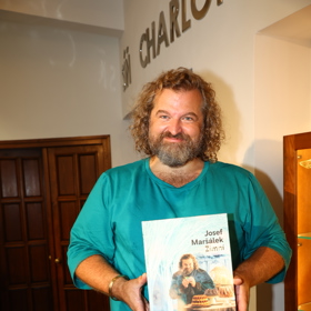Josef Maršálek vydal další kuchařku. Tentokrát se jedná o jednoduchý název - Zimní.