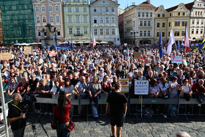 Demonstrace na Staroměstském náměstí v Praze - 28.září 2026.