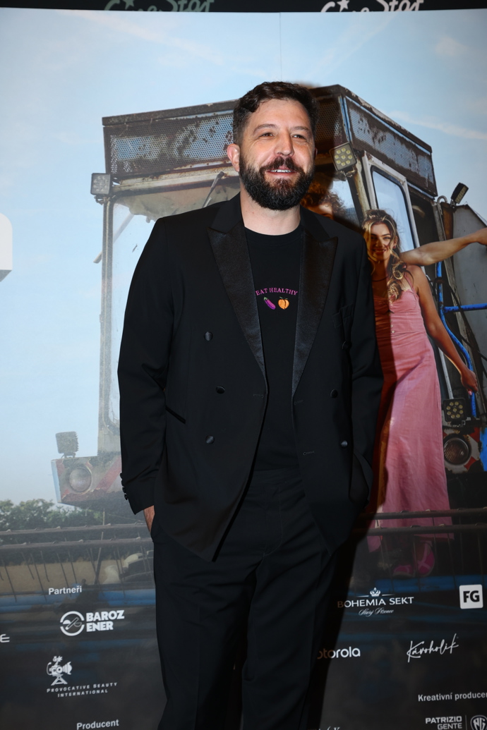Albert Čuba na premiéře filmu Proč bychom se nezabili.