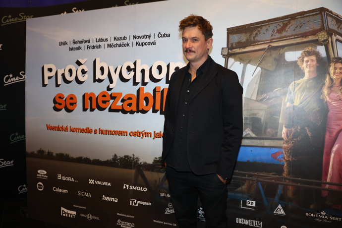 Tomáš Měcháček na slavnostní premiéře nové komedie Proč bychom se nezabili. 