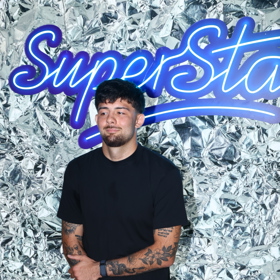 Calin je novým porotcem pěvecké soutěže Superstar.