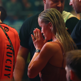 Fanoušky tehdy pobouřilo, že bylo všude sdíleno velké množství fotek Nely, která v Oktagonu jakkoliv nepůsobí.