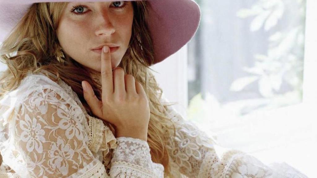TOP 5 NEJLEPŠÍCH VINTAGE SHOPŮ TOP 5 NEJLEPŠÍCH VINTAGE SHOPŮ