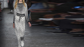 TREND: MONOCHROM