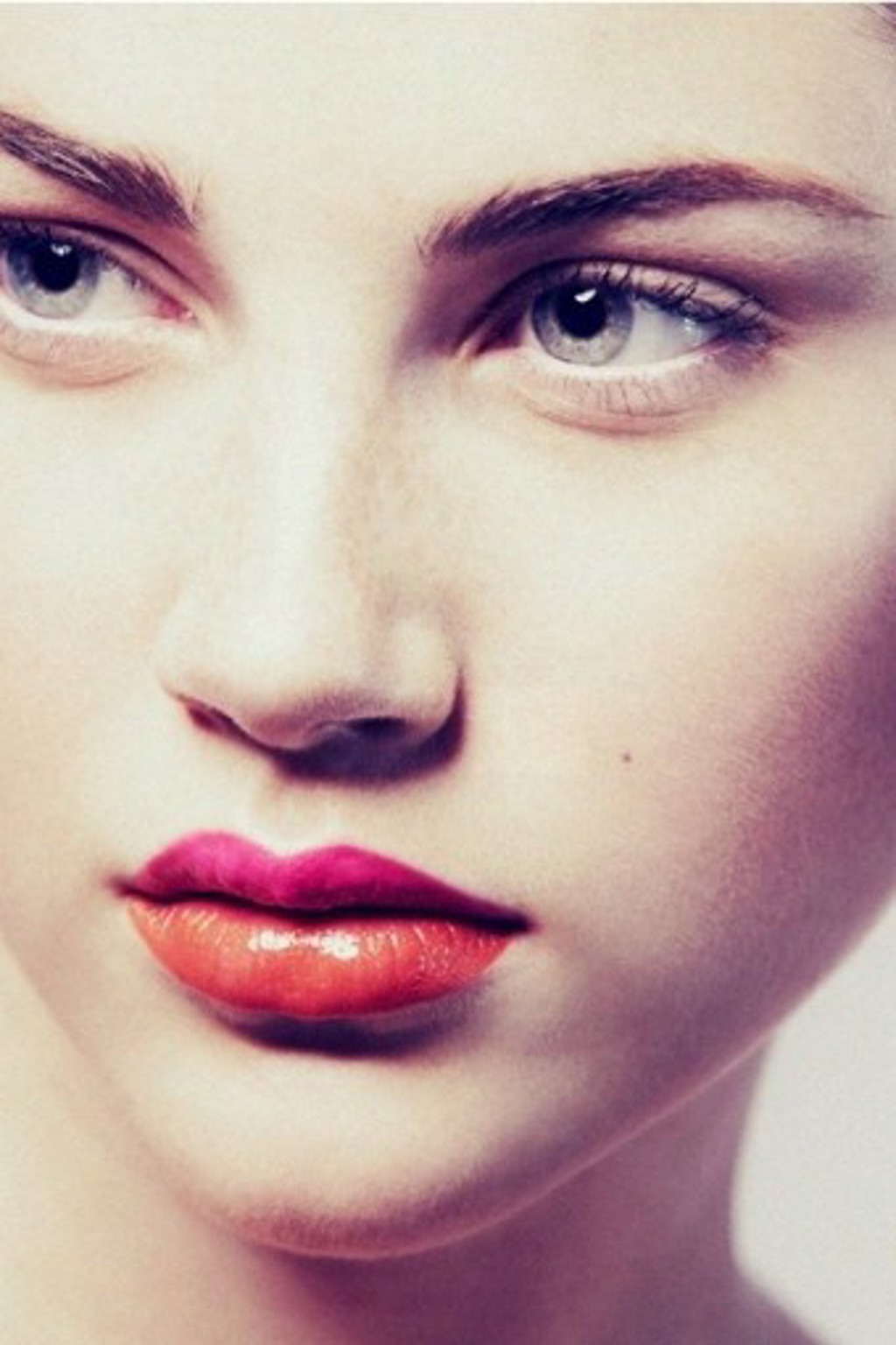 Two-tone lips Two-tone lips