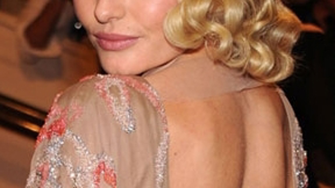 Účesy na Met Costume Institute Gala