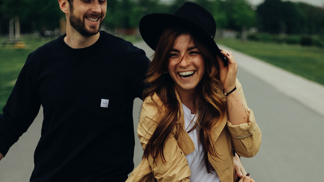 Jak na romantické fotografie? Najděte si správného fotografa
