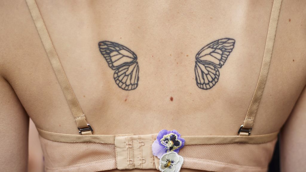 tattoo
tattoo