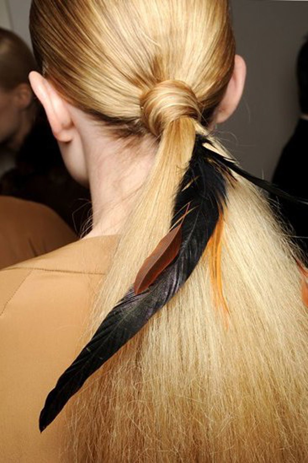 Vyčešte si perfektní PONYTAIL Vyčešte si perfektní PONYTAIL