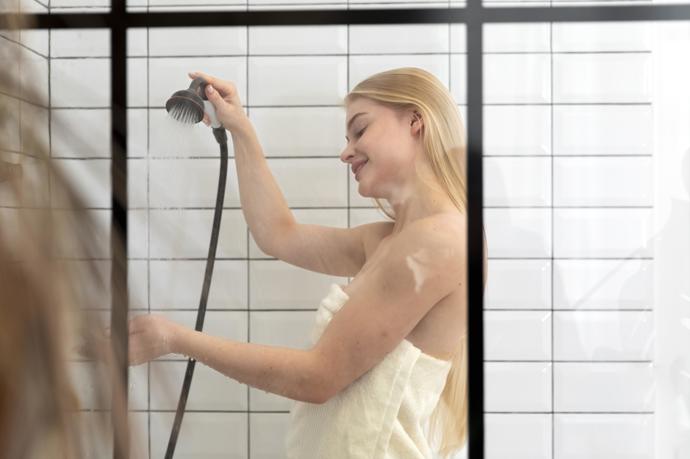 Trápí vás na podzim úporné bolesti kloubů? Najděte úlevu i bez léků. Pomůže teplo, ale nejúčinnější je jiná věc