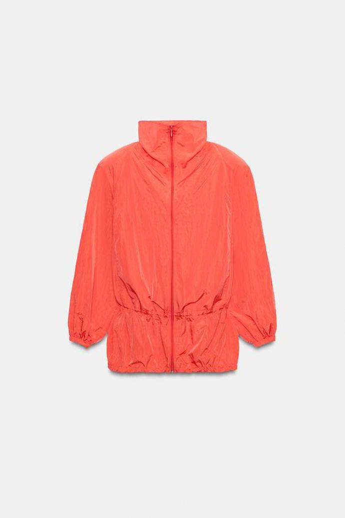 Bunda z technické tkaniny s vycpávkami na zip, Zara, 1199 Kč