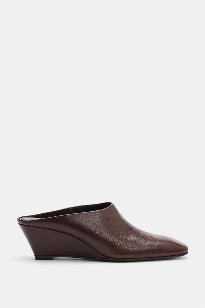 Kožené mules na klínu, Zara, 1799 Kč