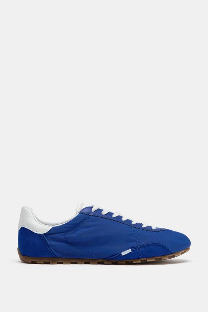 Tenisky s kontrastní patou, Zara, 849 Kč