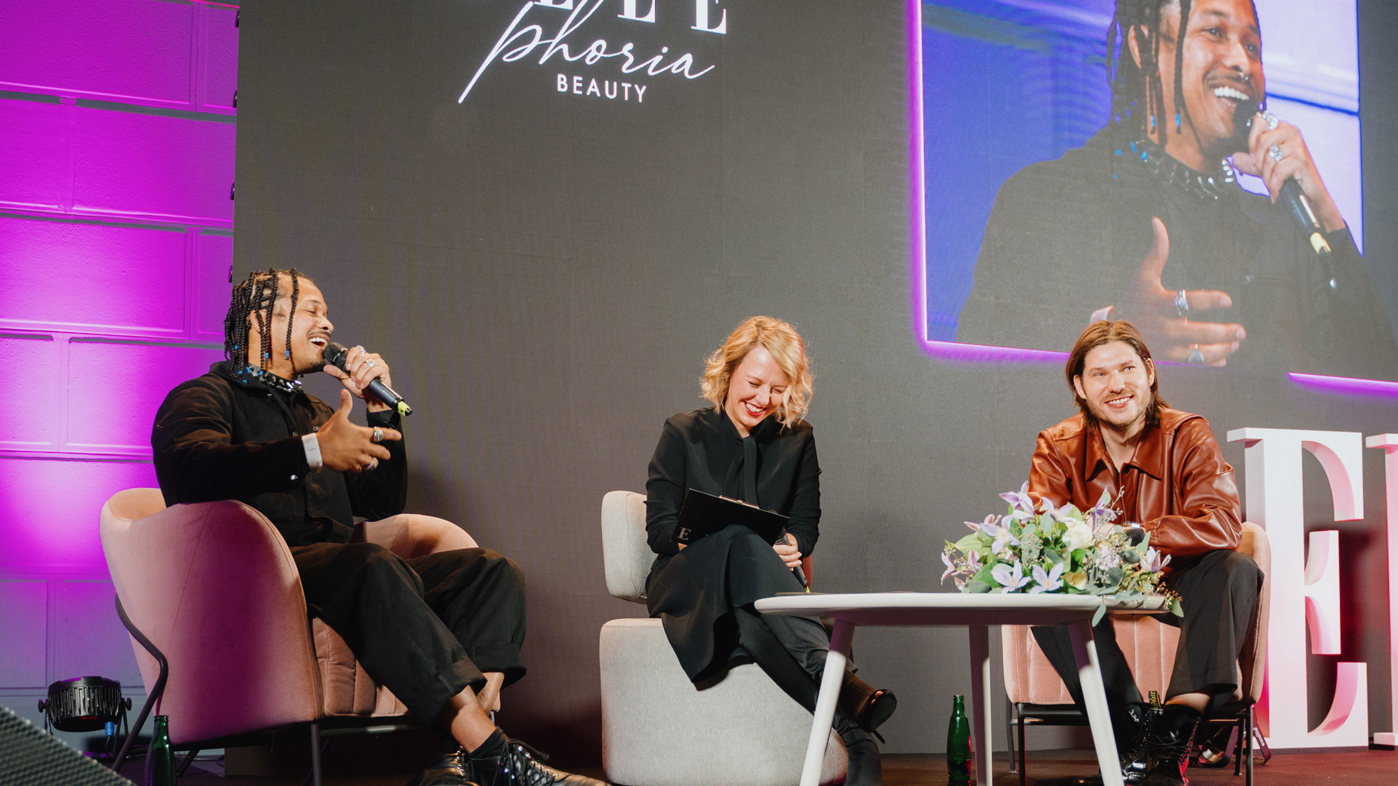  

Ben Cristovao, Thea Prokop a Marcell během rozhovoru na festivalu krásy ELLEphoria
