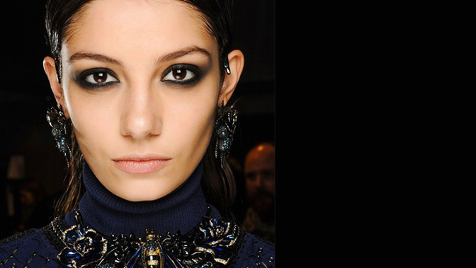 Zimní beauty trend: nové kouřové líčení