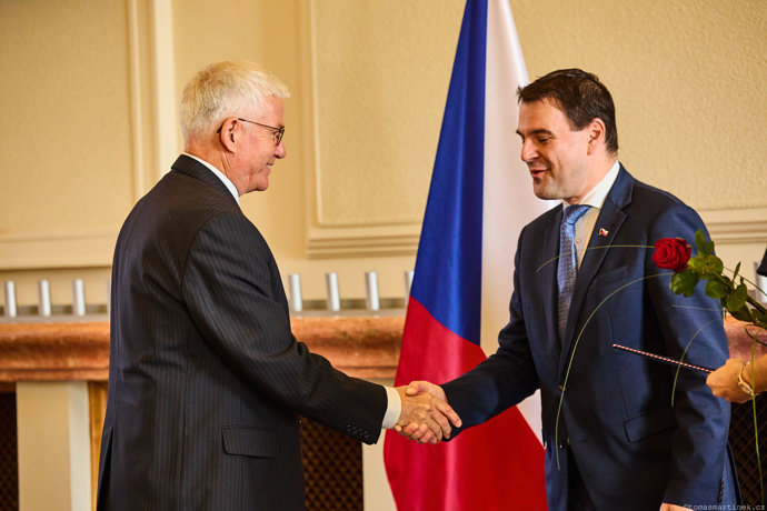 Ceny Gratias Agit si vysloužili lidé za šíření dobrého jména České republiky v zahraničí. 