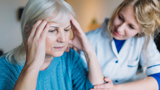 Neurologové upozorňují na příznak, který stojí za pozornost