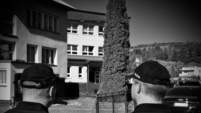 FOTO: Policie případ vyšetřuje jako obzvlášť závažný zločin úkladné vraždy.