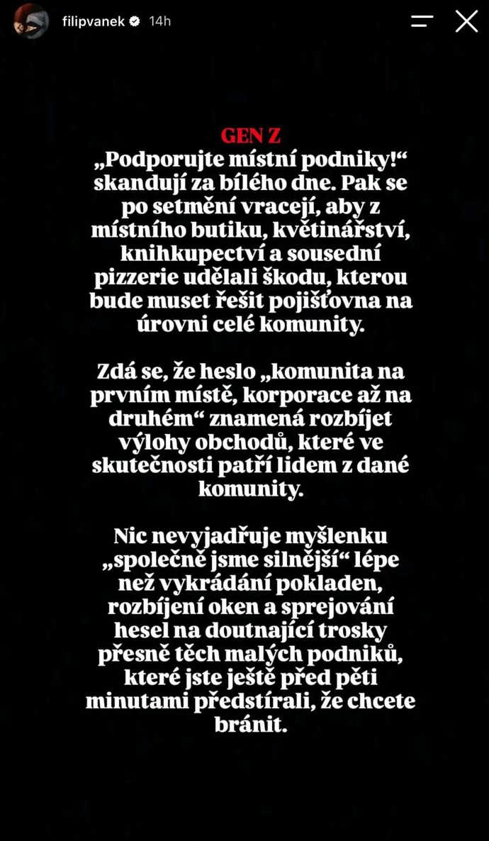 Filip Vaněk vidí v demonstraci pouze pokrytecké skandování. 