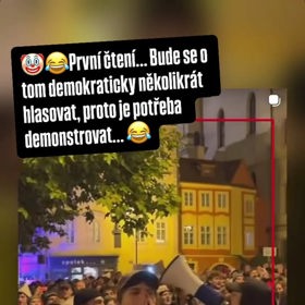 Filip Turek má na demonstranty, kteří v pátek přišli na Malostranském náměstí jasný názor.