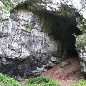 Býčí skála