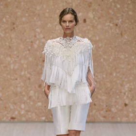 Eva Herzigová Chloé PFW SS27 Eva Herzigová Chloé PFW SS27