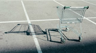 Chystáte se 28. října nakupovat? Můžete narazit na zavřené dveře. Zákaz se ale netýká všech obchodů