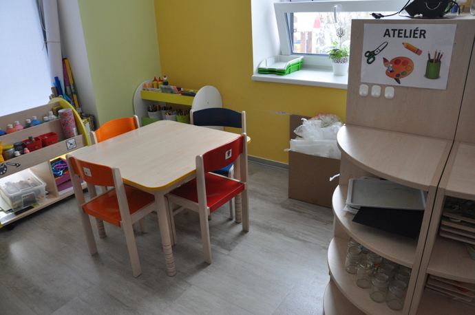 Zapomeňte na školku, jakou znáte. V malé vesnické mateřince se změnila pravidla, děti si samy určují, co chtějí zažít Zapomeňte na školku, jakou znáte. V malé vesnické mateřince se změnila pravidla, děti si samy určují, co chtějí zažít