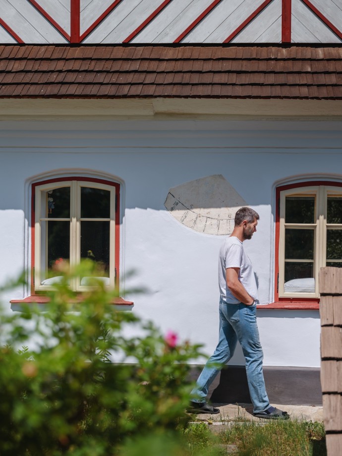 Opravit jde vše, záleží na energii, s níž do obnovy člověk vstupuje, říká architekt Marek Štukhejl a jeho Chalupa pod lípou je toho důkazem Opravit jde vše, záleží na energii, s níž do obnovy člověk vstupuje, říká architekt Marek Štukhejl a jeho Chalupa pod lípou je toho důkazem