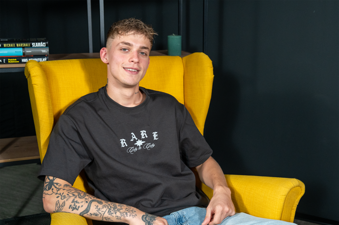 Petr Fryč v pořadu eXtra Host.
