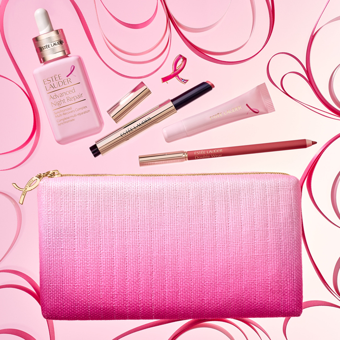 Estée Lauder spouští růžový říjen a kampaň k vůni Glimmer