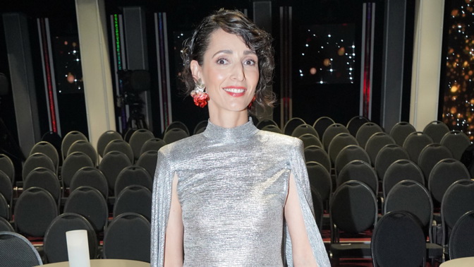 Nejzářivější módní hvězda StarDance? Nová porotkyně Jana Burkiewiczová. Podívejte se zblízka na její šaty