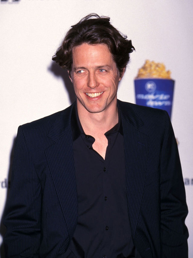 Hugh Grant zestárl před očima. A komu to vadí? Kritiku fanoušků bere s nadhledem, charisma má pořád na rozdávání